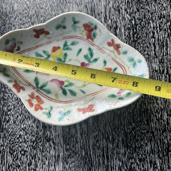 Antique Chinese Porcelain Famille Rose Bowl White with flowers. Excellent - Picture 5 of 6